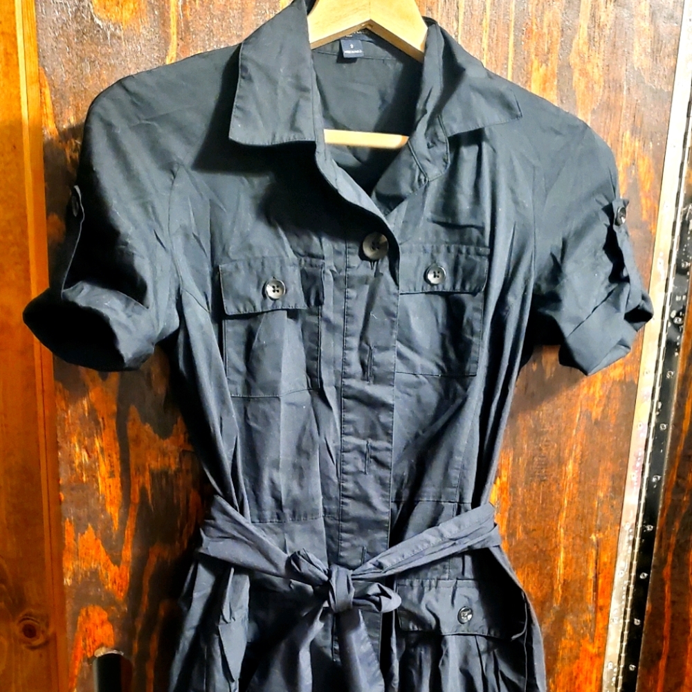 Banana Republic Size 2 Button Up Dress